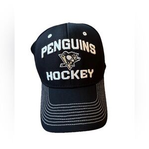 Pittsburgh Penguins Hockey Cap Black Reebok Flex Fitted Center Ice L-XL Hat NHL